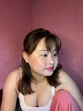 Snapshot of Lina8386 chatting on November 22, 7:02 pm Lina8386 online show from November 22, 7:02 pm