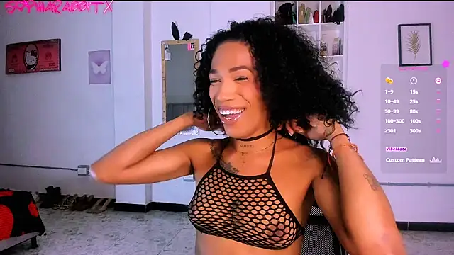 Snapshot of _Larabbitxx chatting on May 22, 4:52 am Larabbitxx online show from May 22, 4:52 am