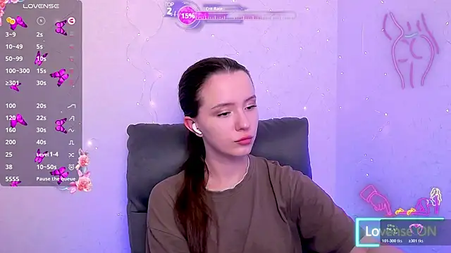 BellaVelure6767 online show from May 23, 2:39 am