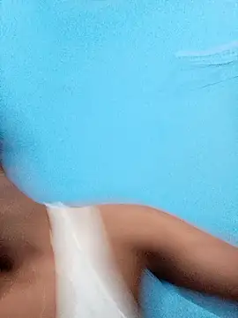 Snapshot of Ayetun008 chatting on January 16, 1:15 pm Ayetun008 online show from January 16, 1:15 pm