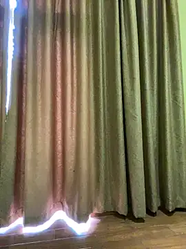 Snapshot of pitty_mymi chatting on June 22, 6:32 am pitty mymi online show from June 22, 6:32 am