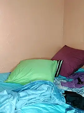 Naive618 online show from April 13, 11:32 pm