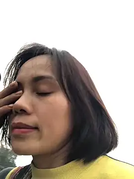 Trangbabylove online show from January 19, 8:29 am