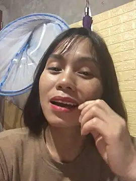 Trangbabylove online show from March 23, 5:39 pm