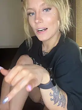 sofrancy online show from February 27, 7:14 pm