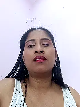 Snapshot of CarolinaNavas33 chatting on March 26, 2:33 pm CarolinaNavas33 online show from March 26, 2:33 pm