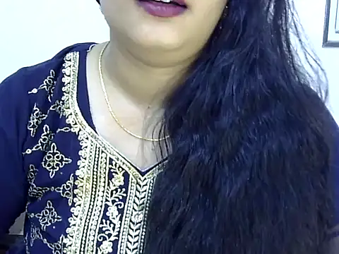 Muskan Jha online show from May 6, 2:08 am