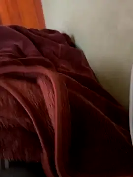 Snapshot of yassssst chatting on December 4, 3:43 pm yassssst online show from December 4, 3:43 pm