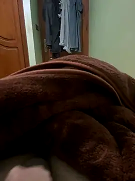 Snapshot of yassssst chatting on December 19, 12:17 am yassssst online show from December 19, 12:17 am