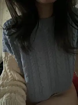 Snapshot of NoyaXO chatting on February 13, 2:57 pm NoyaXO online show from February 13, 2:57 pm