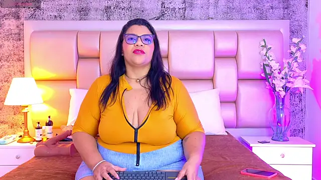 SelennaCooper online show from February 28, 11:44 am