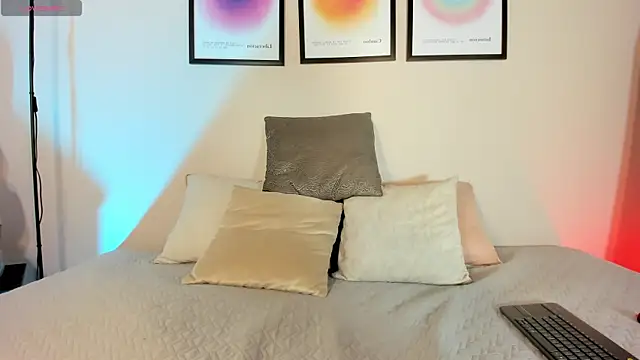 Sofi vega77 online show from April 18, 12:31 pm