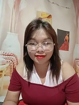 Snapshot of Cover-baa chatting on June 23, 5:22 pm Cover-baa online show from June 23, 5:22 pm