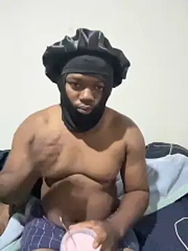 mrcougarfucker online show from June 2, 9:39 pm