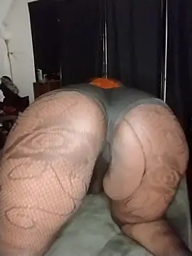 VenezuelaLuxeNoir online show from April 13, 7:36 am