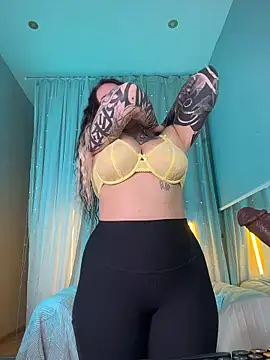 Tattitude  online show from May 31, 7:04 am