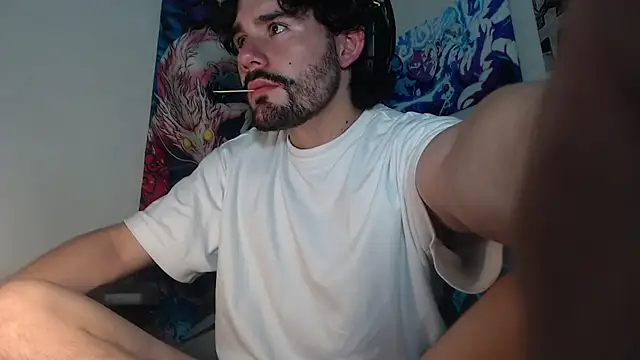 LuciferSantoryu online show from April 11, 6:40 am