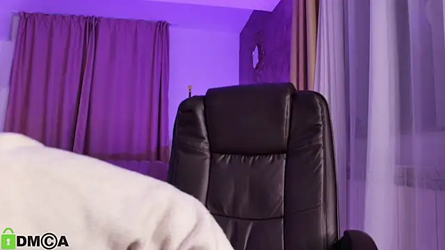 AnnaHarperX online show from January 8, 5:48 pm