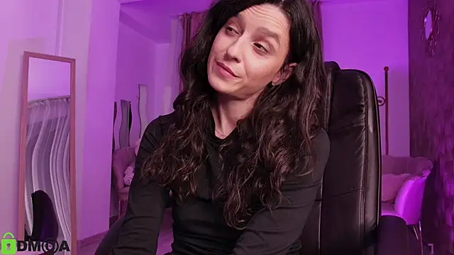 AnnaHarperX online show from February 4, 6:14 pm