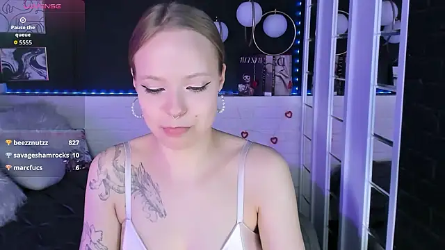 Snapshot of lucy_loy chatting on February 28, 9:21 am lucy loy online show from February 28, 9:21 am