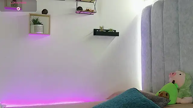 Snapshot of _manumontoya chatting on February 4, 4:46 pm manumontoya online show from February 4, 4:46 pm