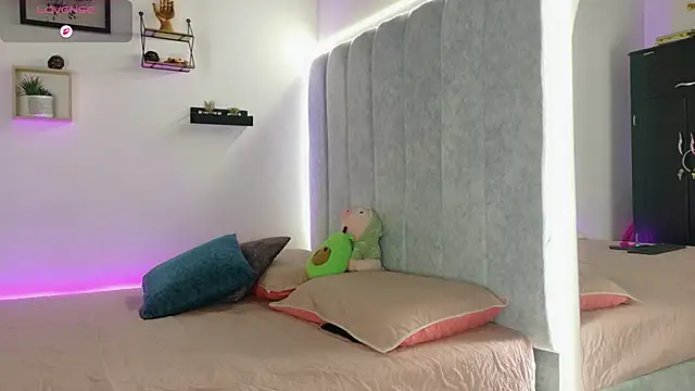 Snapshot of _manumontoya chatting on February 6, 4:32 pm manumontoya online show from February 6, 4:32 pm