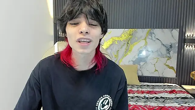 Sylasfrost online show from December 19, 7:54 pm