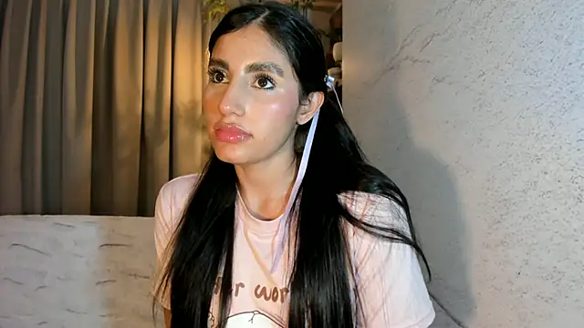 Snapshot of IsabelaStefano chatting on July 17, 3:24 am IsabelaStefano online show from July 17, 3:24 am
