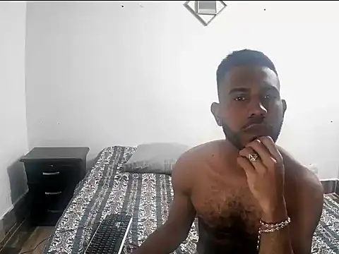 Snapshot of alberthot11 chatting on January 18, 4:11 pm alberthot11 online show from January 18, 4:11 pm