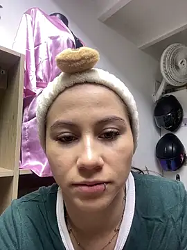 MiaWhiteBunny online show from April 16, 9:26 pm