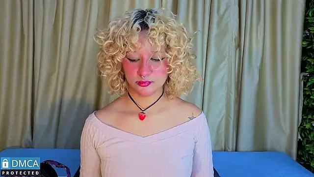 ahsly Zam online show from February 18, 3:02 am