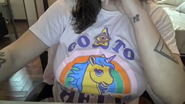 xxxluana online show from February 9, 5:28 pm