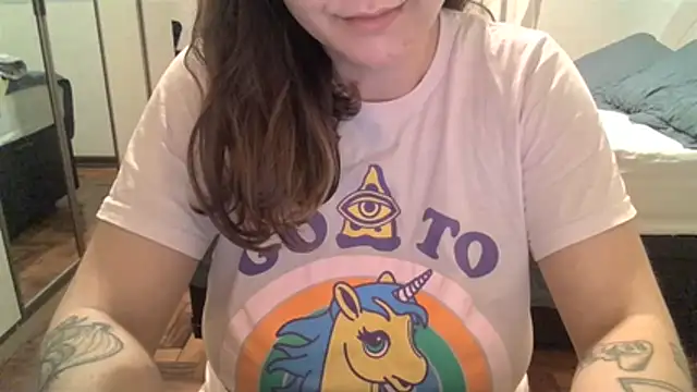 xxxluana online show from April 18, 1:31 am