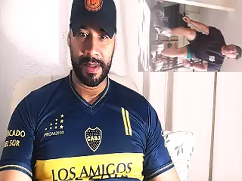 Snapshot of musclehetero chatting on March 1, 1:57 pm musclehetero online show from March 1, 1:57 pm