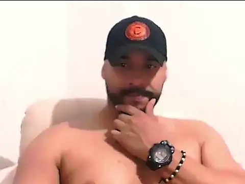 Snapshot of musclehetero chatting on March 16, 7:45 am musclehetero online show from March 16, 7:45 am