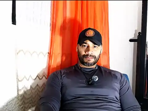 musclehetero online show from May 20, 8:09 am