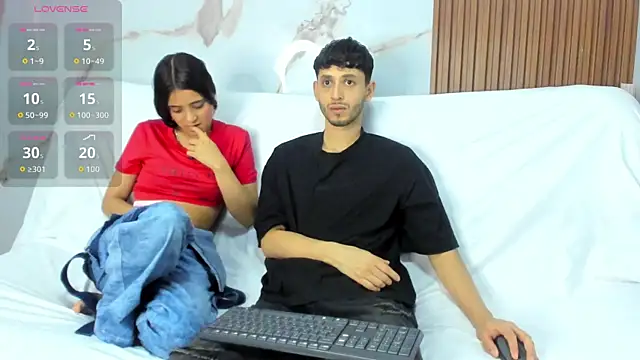 Snapshot of dracke_and_zara chatting on July 18, 1:04 pm dracke and zara online show from July 18, 1:04 pm