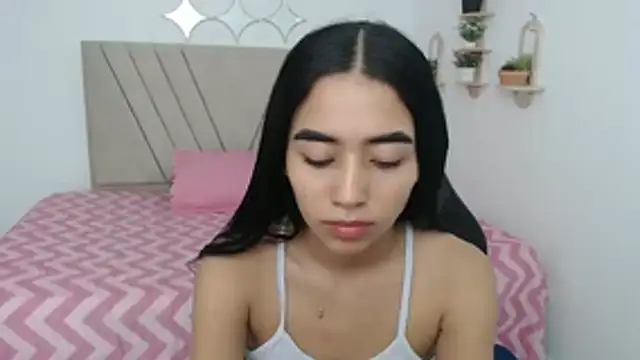 xoxo melany online show from April 8, 12:05 pm