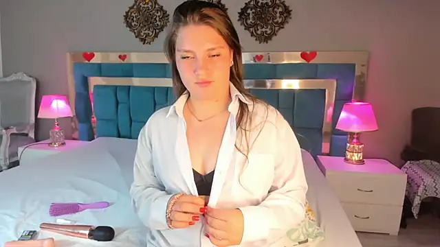 LiiaVelvet online show from March 27, 9:10 am