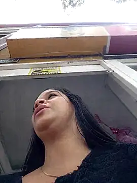 Layla-daring online show from May 28, 6:38 pm