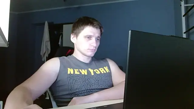 Poliglotjoe1 online show from February 15, 1:35 am