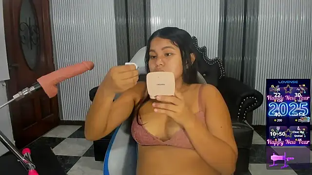 Snapshot of babyschoolgiirl chatting on February 20, 2:08 am babyschoolgiirl online show from February 20, 2:08 am