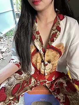 XndSeraphina online show from February 4, 9:48 am