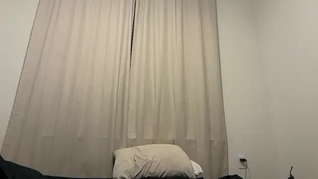 Snapshot of sethhtx713 chatting on December 15, 6:28 am sethhtx713 online show from December 15, 6:28 am