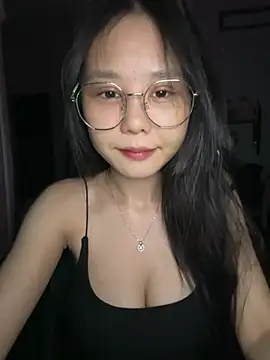Kiee-lee online show from July 12, 4:42 pm