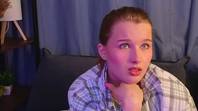 ImiMonroe online show from April 23, 4:24 am