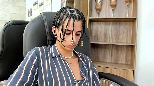 Snapshot of molly_madisson_ chatting on February 27, 6:30 pm molly madisson online show from February 27, 6:30 pm