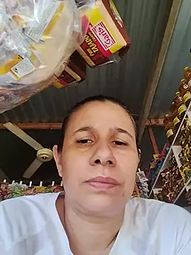 Snapshot of MIA-LARIOS chatting on June 17, 3:35 pm MIA-LARIOS online show from June 17, 3:35 pm