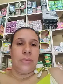 Snapshot of MIA-LARIOS chatting on July 13, 3:15 pm MIA-LARIOS online show from July 13, 3:15 pm