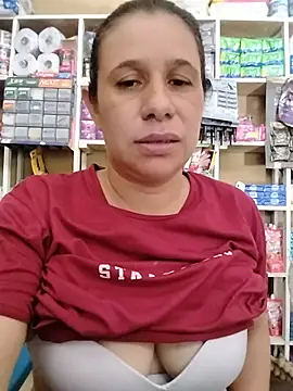 Snapshot of MIA-LARIOS chatting on July 15, 3:28 pm MIA-LARIOS online show from July 15, 3:28 pm